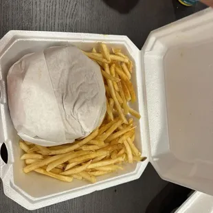 Little Mo &apos;s Burger with fries