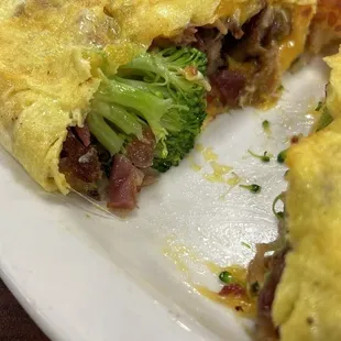 Build your own omelette: cheese, sausage, bacon, broccoli