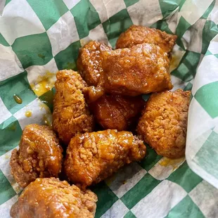 chicken wings and fried chicken, food