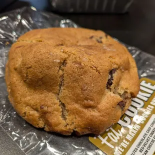 @endoedibles 09/13/24 Fat Cookie - salted chocolate chip cookie, red velvet cookie stuffing, cream cheese frosting