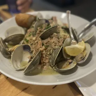 Linguini and clams