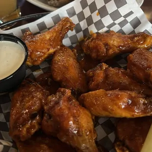 Honey hot chicken wings