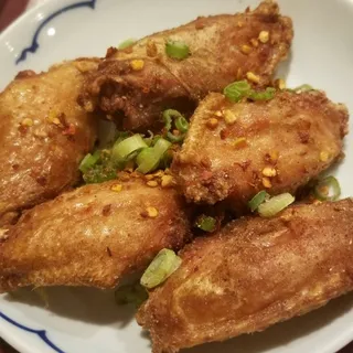 Deep-Fried Chicken Wings with Hot & Sweet Sauce