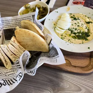 Hummus with pita