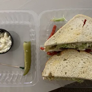 Hot Poppa Sandwich &amp; Mac salad (always love pickle on the side)