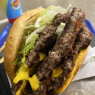 XXXL Triple King Cheeseburger