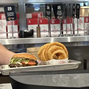 Burger and rings