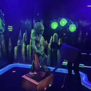 Glow in the dark mini golf