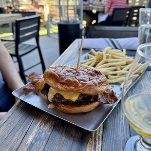 Lunchbox Burger