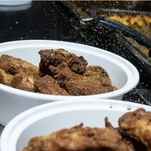 fried chicken, fried chicken wings, chicken wings and fried chicken, food, chicken, bbq chicken, chicken wings, bbq wings, poultry