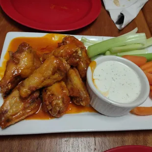 8 order of buffalo wings with generous serving of carrots and celery. Homemade Ranch was tasty!