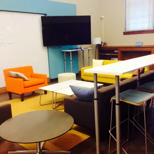 The presentation area/lounge.