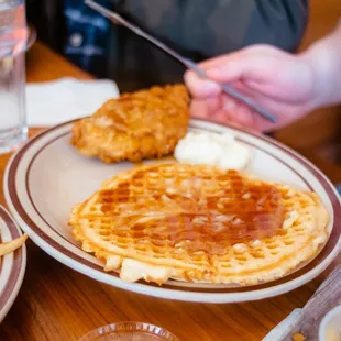 Fat's Fried Chicken & Waffles