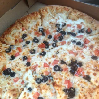 Garlic Chicken Combo Pizza