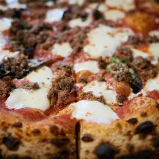 "Abe Froman" - Locally made pork sausage, basil, fresh motz