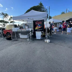As you enter the mauka side of mauka phase of the farmer's market