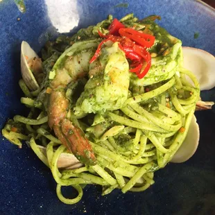 Seafood Linguine a La Limone