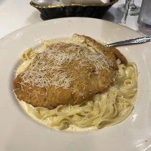 Fettuccine Alfredo