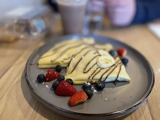Créme de la Créme Bakery & Cafe