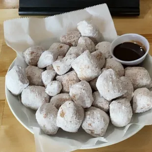 Zeppoli with chocolate Sauce