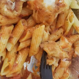 Gross. I ordered the spicy pinne with chicken and this is what I got. Wheres the mushrooms, spices, and spinach???