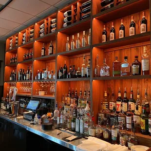 Oh yeah!  A drinkers heavenly wall