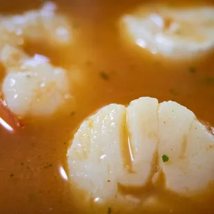 Diver scallop and Kauai shrimp bisque.  (Special w/ 5 scallops and 4 shrimp and house made baguette) $25