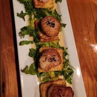 Seared Sea Scallops*