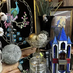 Hey there! Guess what I found? Some amazing vintage treasures that are sure to make you smile! This incredible small business has a knack fo