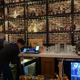 Bar