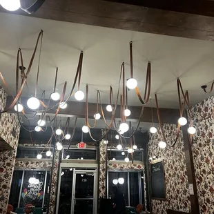 Restaurant lighting