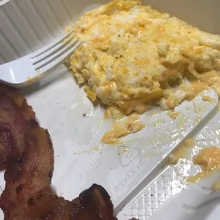 Good food!  The host chubby girl up front needs to learn English and maybe put down the fork sometime.