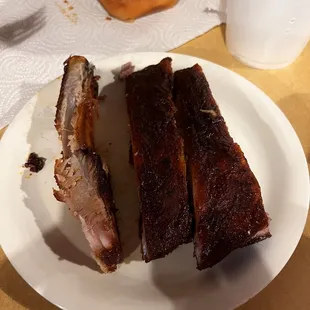 Child&apos;s rib plate.