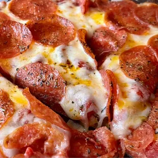 Gluten free pepperoni pizza