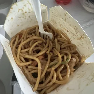 Chicken Lo Mein