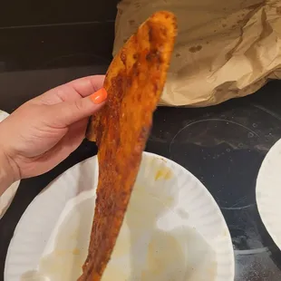 How is the plate so greasy and the pizza so dry?