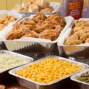 food, chicken wings and fried chicken