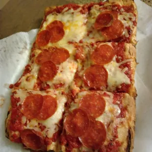 Small thick crust pepperoni pizza