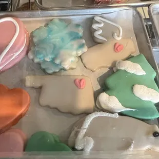 We are at the end of January so still some snowflakes and polar bears, but getting into Valentines season.