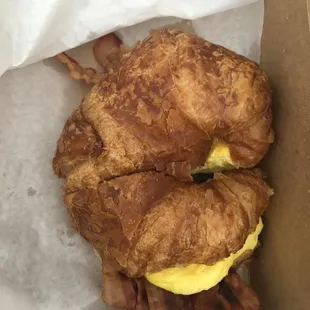 Egg cheese and bacon breakfast sandwich