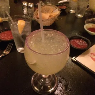 a glass of margarita