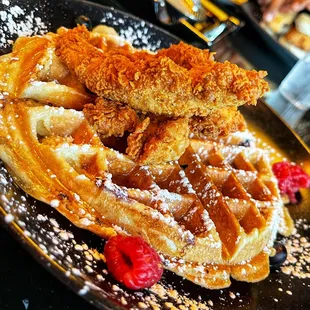 FRIED CHICKEN &amp; BLUEBERRY LEMON WAFFLE