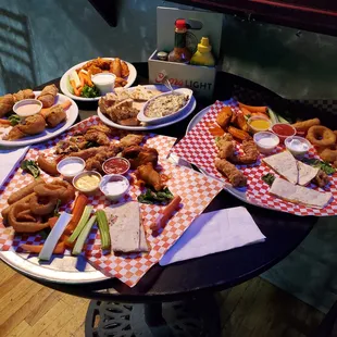 Felt Sampler, Wings, Chkn Egg rolls, Artichoke Dip