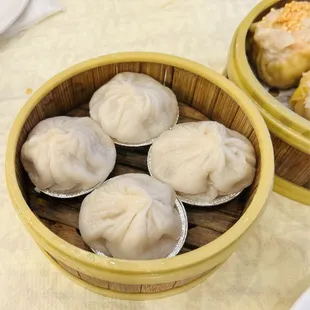 Steamed Shanghai Dumpling with Pork