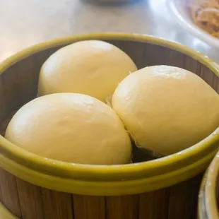 egg lava bun