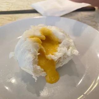 Steamed Egg Yolk Buns