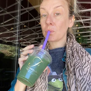 Smoothie. Kermit. Happy customer.
