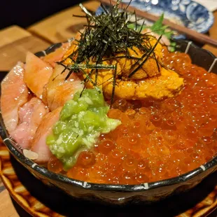 Toro uni ikura don