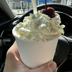 Medium sundae