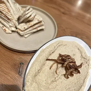 Hummus app! So yummy! And plenty of pita to share